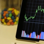 Мобильные приложения для экологического мониторинга на смартфоне